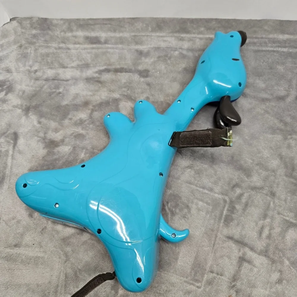 B. Toys full includes